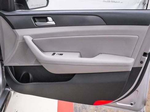 Used 2017 Hyundai Sonata Sport w/ Value Edition Package 02 image 28