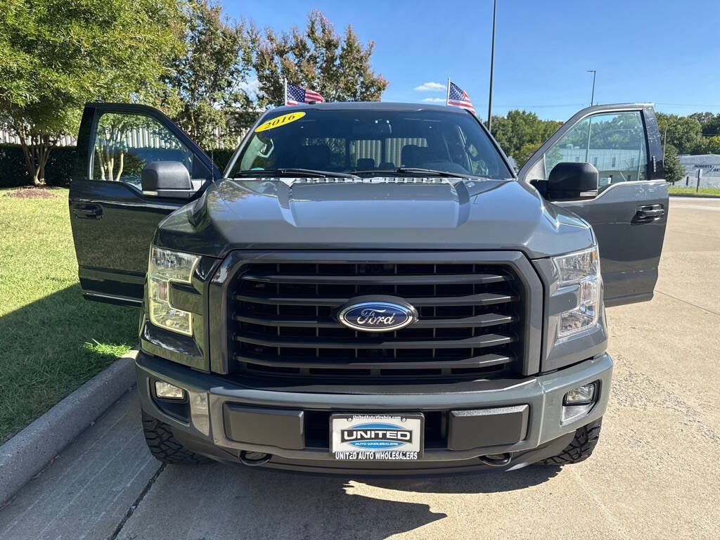 Used 2016 Ford F150 XLT w/ Equipment Group 302A Luxury AWD/4WD image 8