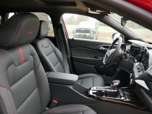 New 2026 Chevrolet Trax RS w/ Sunroof Package image 8