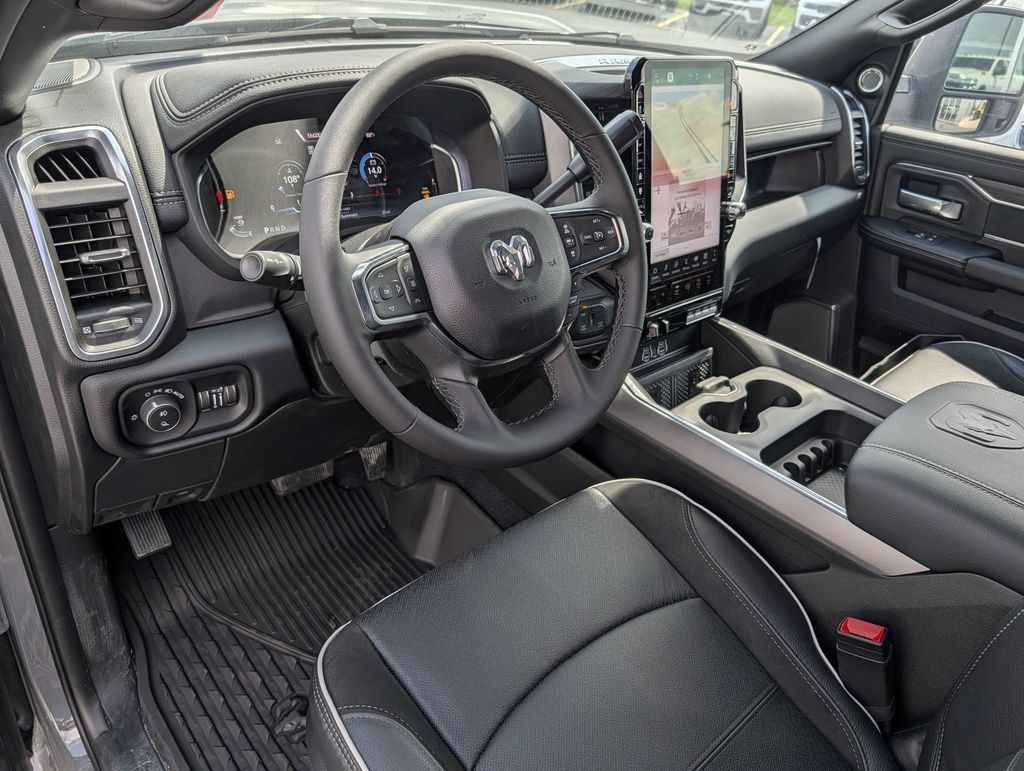 New 2026 RAM 3500 Laramie AWD/4WD image 5