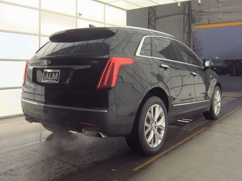 Used 2018 Cadillac XT5 Luxury image 2