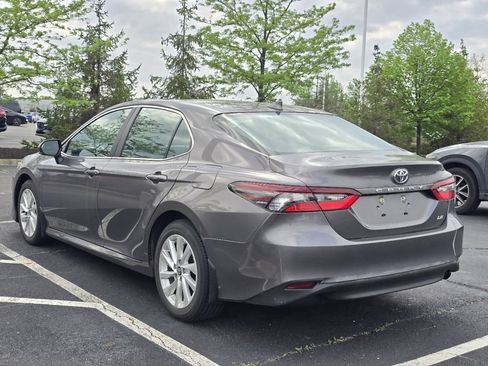 Used 2023 Toyota Camry LE w/ Convenience Package image 5
