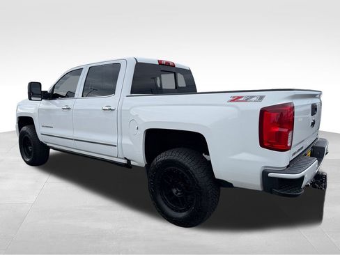 Used 2017 Chevrolet Silverado 1500 LTZ Z71 w/ LTZ Plus Package image 8