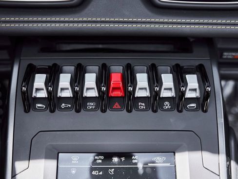 Used 2023 Lamborghini Huracan EVO RWD image 63