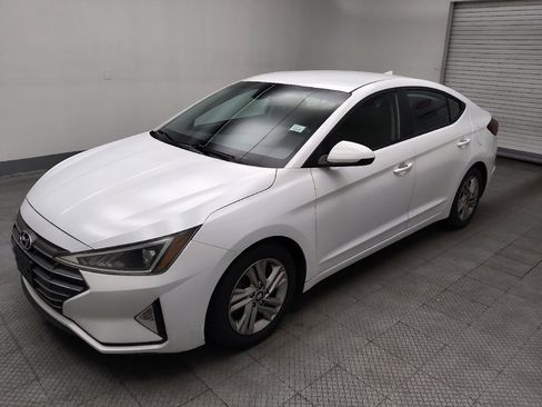 Used 2020 Hyundai Elantra SEL w/ Cargo Package (C1) FWD image 2