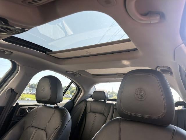 Used 2017 Alfa Romeo Giulia Ti AWD/4WD image 34