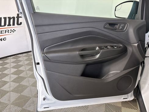 Used 2016 Ford Escape S FWD image 9