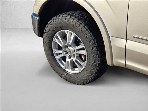 Used 2017 Ford F150 Lariat w/ Equipment Group 501A Mid image 17