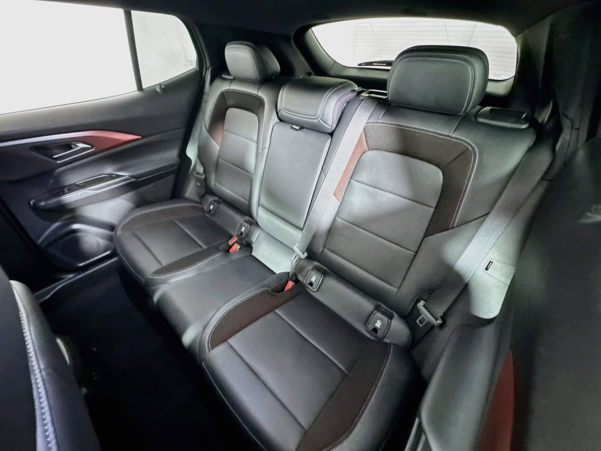 Used 2025 Chevrolet Equinox EV RS FWD image 22