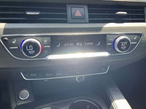Used 2019 Audi A4 2.0T Premium FWD image 29
