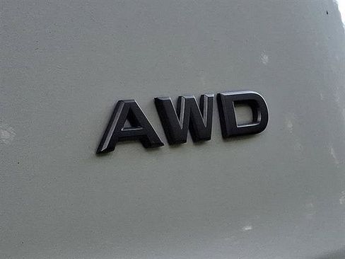 Certified 2025 Nissan Rogue SV AWD/4WD image 7
