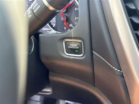 Used 2023 GMC Acadia Denali w/ Denali Technology Package AWD/4WD image 17
