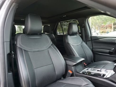 Used 2023 Ford Explorer ST w/ Equipment Group 401A AWD/4WD image 2
