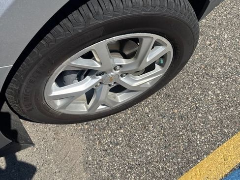 Used 2021 Chevrolet Equinox Premier AWD/4WD image 13
