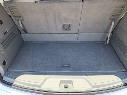 Used 2016 GMC Acadia SLE FWD image 31