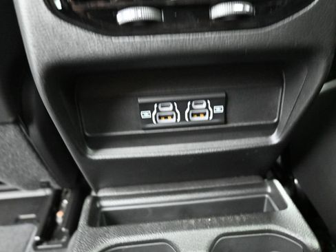 New 2026 Jeep Grand Cherokee L Laredo w/ MOPAR Finishing Package AWD/4WD image 25