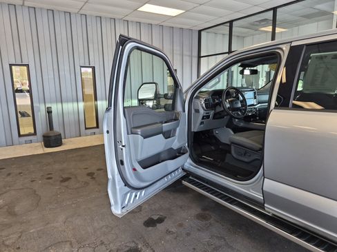 Used 2025 Ford F150 XLT w/ Equipment Group 302A MID image 12