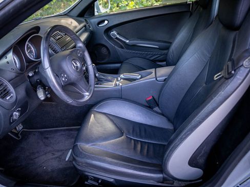 Used 2009 Mercedes-Benz SLK 300 image 27