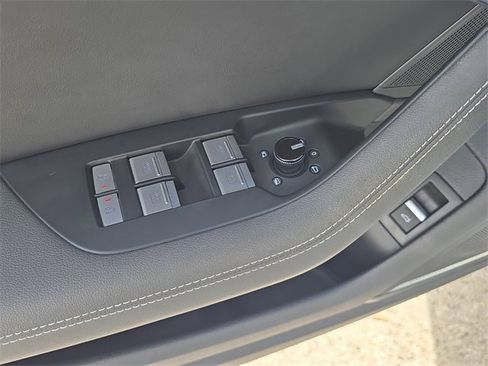 Used 2021 Audi A6 Premium Plus w/ Premium Plus Package image 23