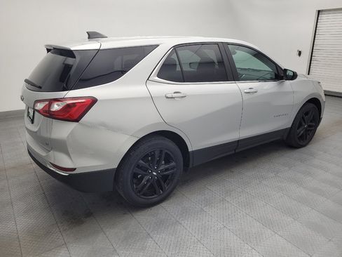 Used 2021 Chevrolet Equinox LT image 10