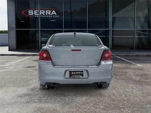 Used 2013 Dodge Avenger SXT image 4