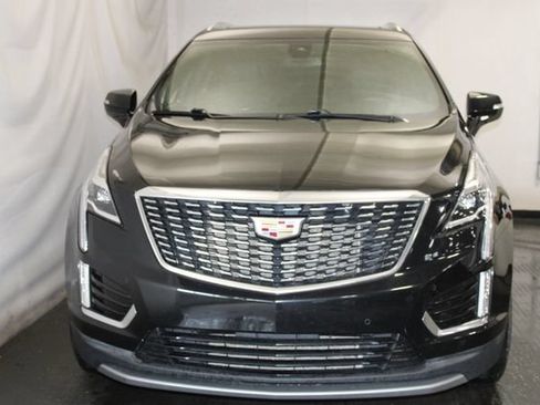 Certified 2023 Cadillac XT5 Premium Luxury w/ LPO, Floor Liner Package AWD/4WD image 3