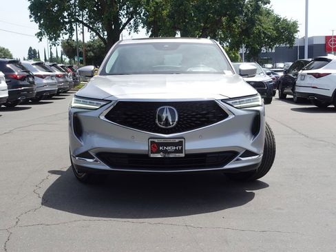 Used 2023 Acura MDX SH-AWD w/ Technology Package image 2