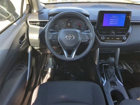 Certified 2024 Toyota Corolla Cross LE image 16