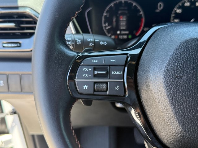 Used 2023 Honda Pilot Sport image 16