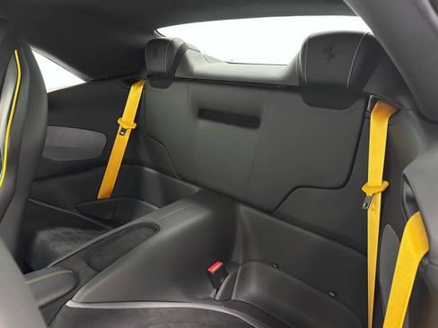 Used 2025 Ferrari Roma Spider RWD image 21