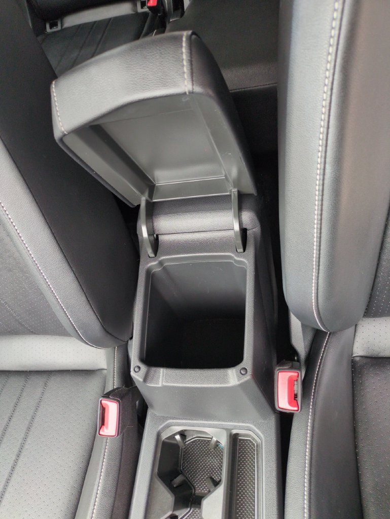 Used 2023 Volkswagen Tiguan SE FWD image 25