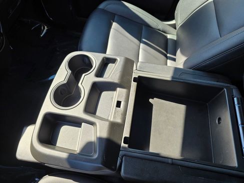 Used 2025 GMC Sierra 1500 SLT image 31