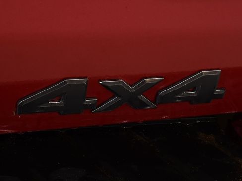 Used 2019 Nissan Titan S AWD/4WD image 21