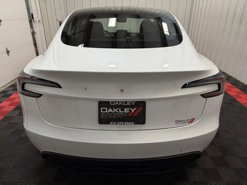 Used 2024 Tesla Model 3 Long Range RWD image 3