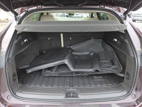 Used 2022 Buick Envision Avenir w/ Technology Package II image 28