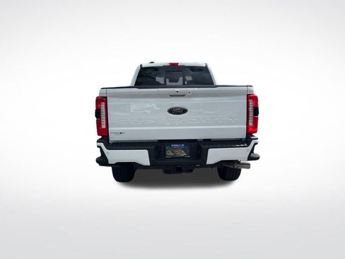 Used 2025 Ford F350 Lariat w/ Black Appearance Package image 7