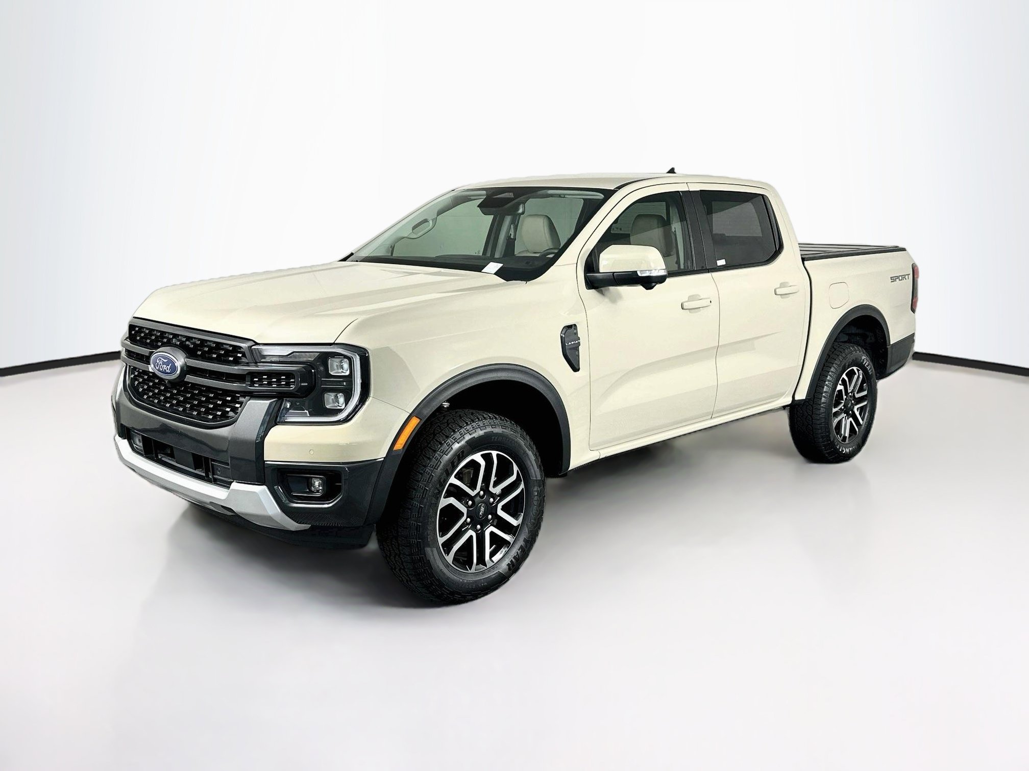 Used 2025 Ford Ranger Lariat RWD image 3