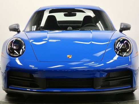 Used 2026 Porsche 911 Carrera T image 4