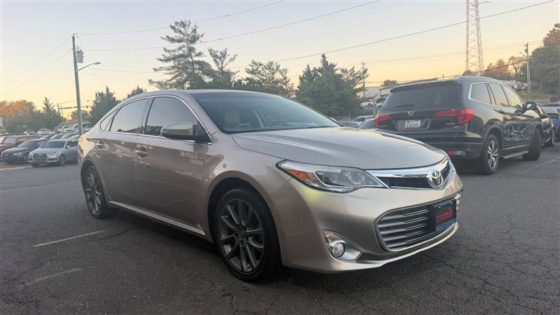 Used 2014 Toyota Avalon XLE Touring FWD image 3