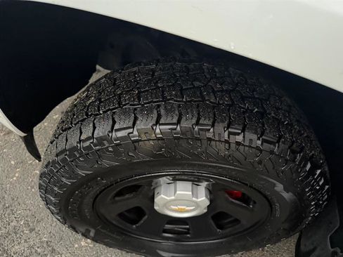 Used 2021 Chevrolet Colorado W/T image 38