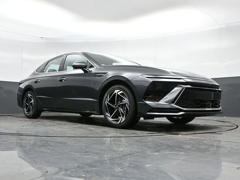 New 2026 Hyundai Sonata SEL FWD image 24
