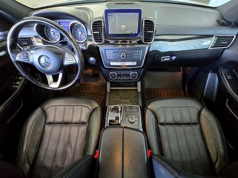 Used 2017 Mercedes-Benz GLS 450 4MATIC image 9