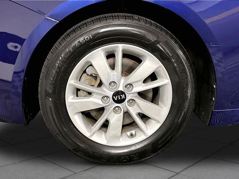 Used 2018 Kia Optima LX FWD image 10
