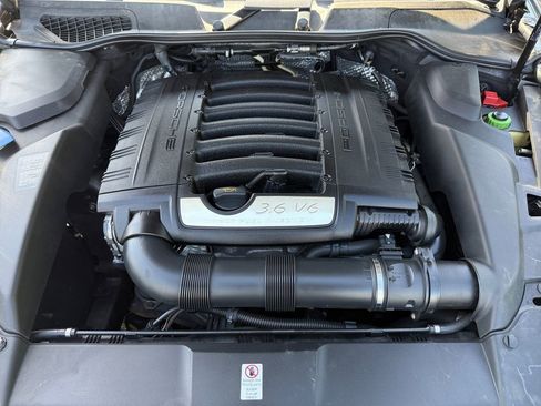 Used 2012 Porsche Cayenne image 29
