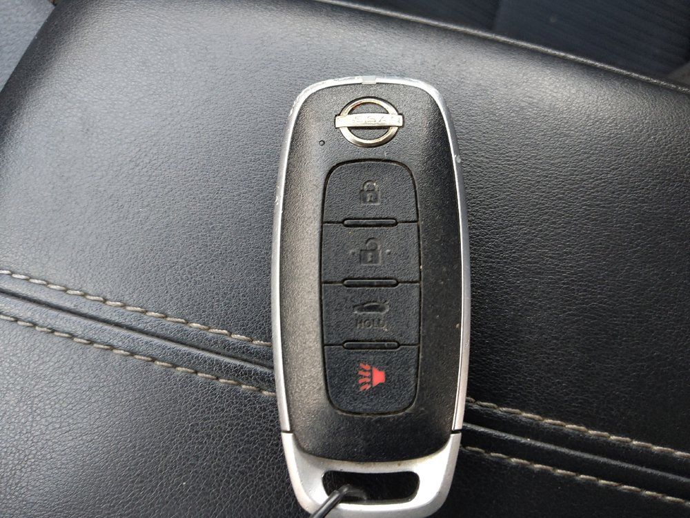 Used 2024 Nissan Sentra SV FWD image 32