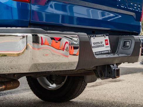 Used 2018 Toyota Tundra SR5 w/ SR5 Upgrade Package image 7