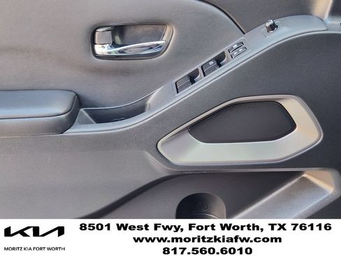 Used 2024 Nissan Frontier SV w/ SV Convenience Package RWD image 22