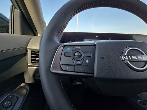 New 2026 Nissan Sentra SR FWD image 11