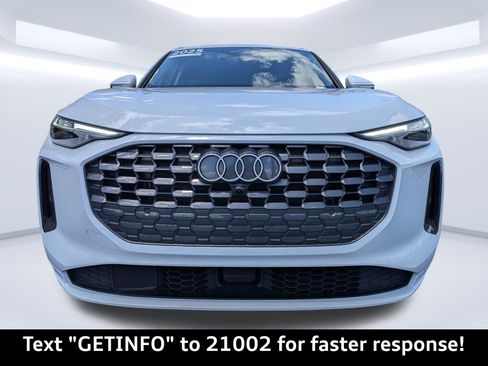 Certified 2025 Audi Q5 Premium Plus w/ Premium Plus AWD/4WD image 10