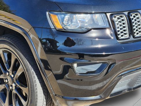 Used 2020 Jeep Grand Cherokee Altitude image 7